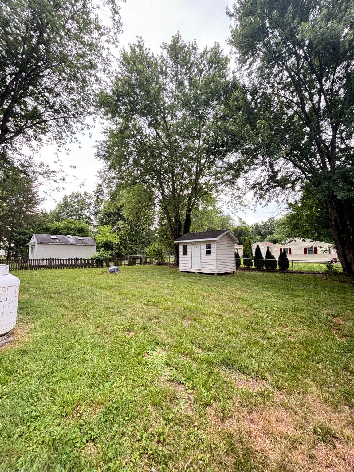 203 W Bowen Street photo 3