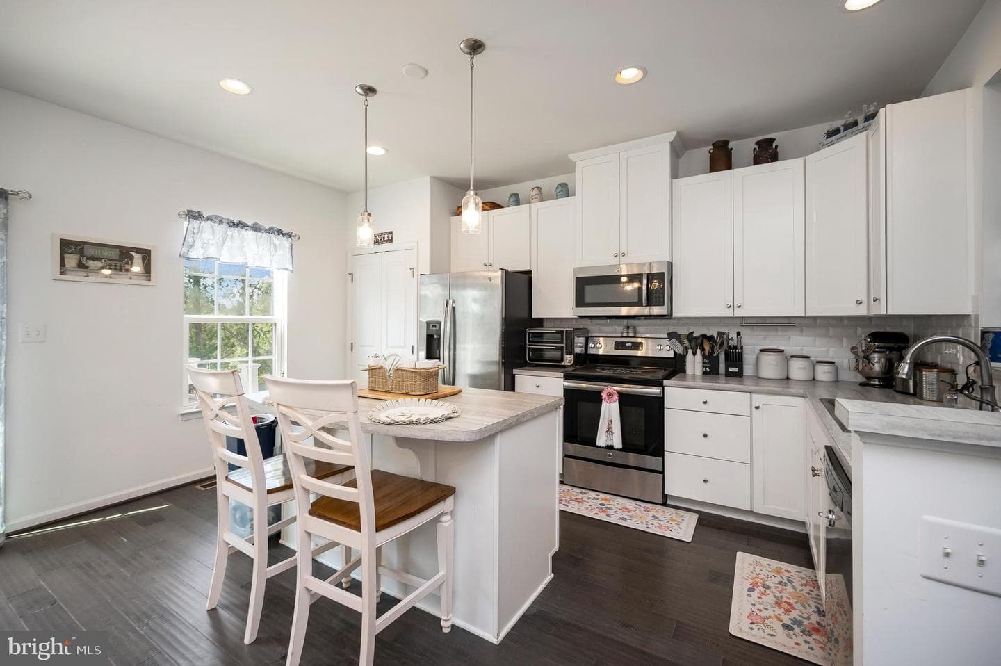 3014 Revere Street photo 5