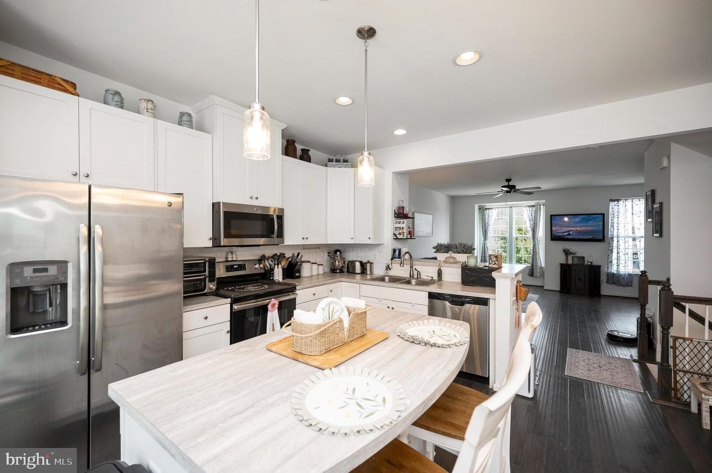 3014 Revere Street photo 6