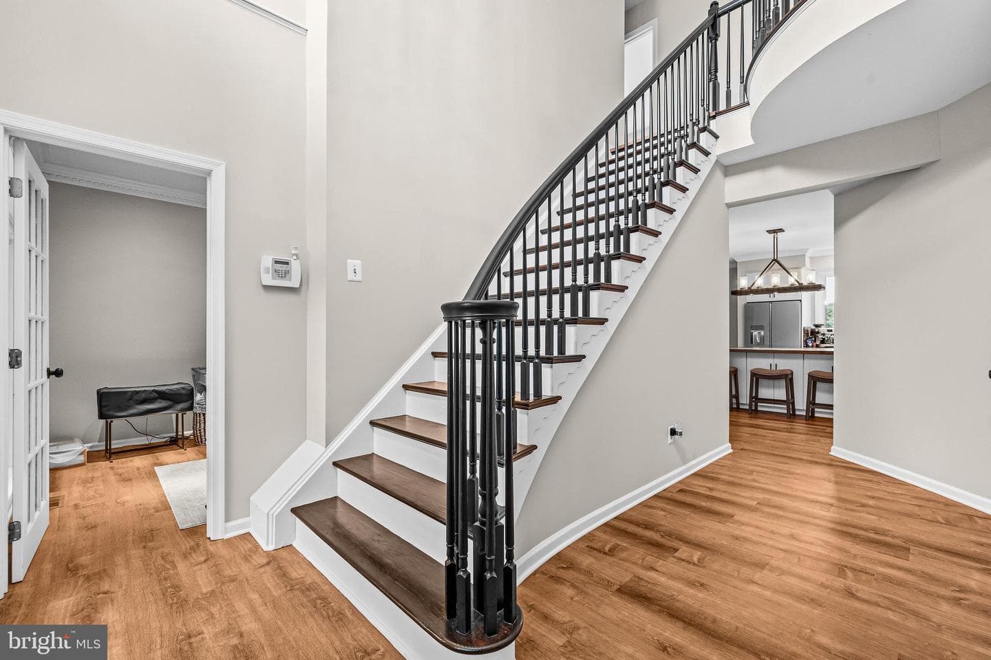 7203 Leeton Court photo 4