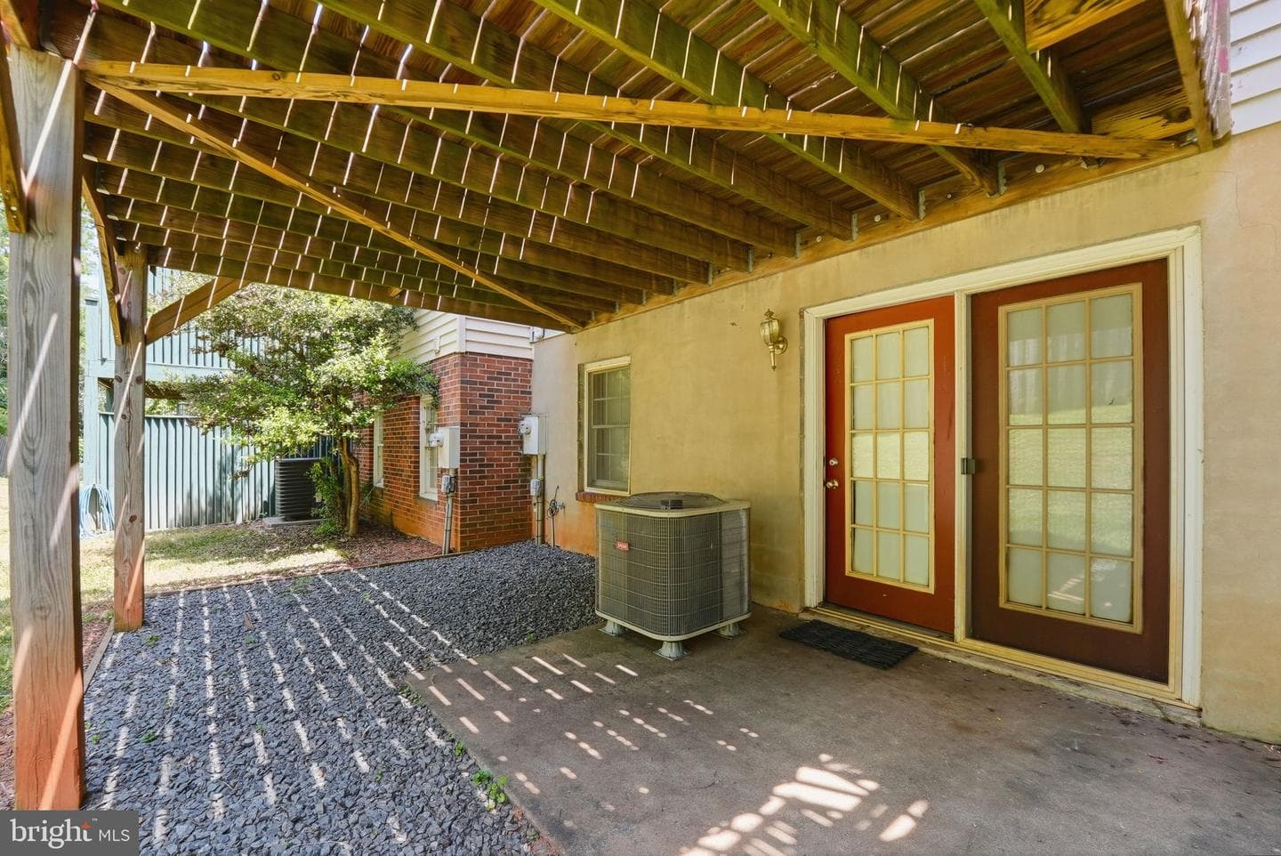 168 Fairfield Drive photo 27