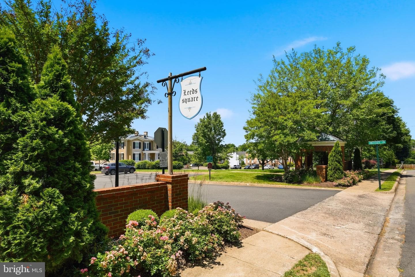 168 Fairfield Drive photo 33