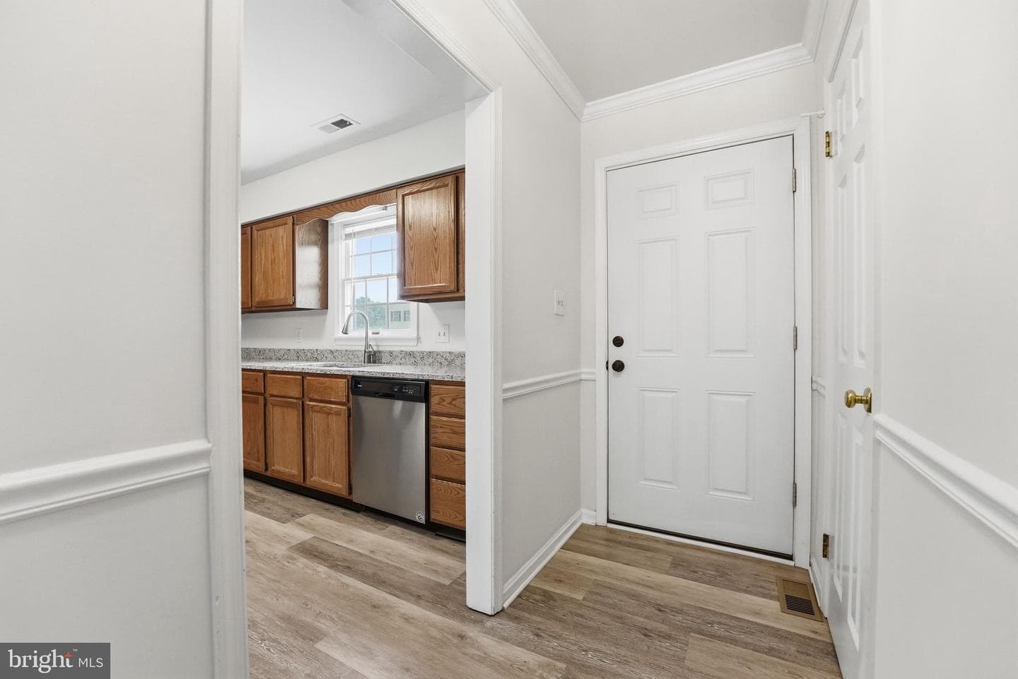 168 Fairfield Drive photo 4