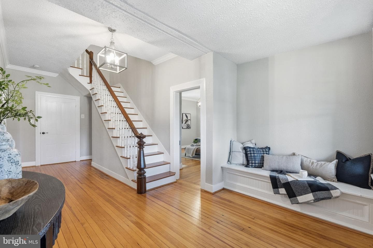 105 E Washington St, Remington