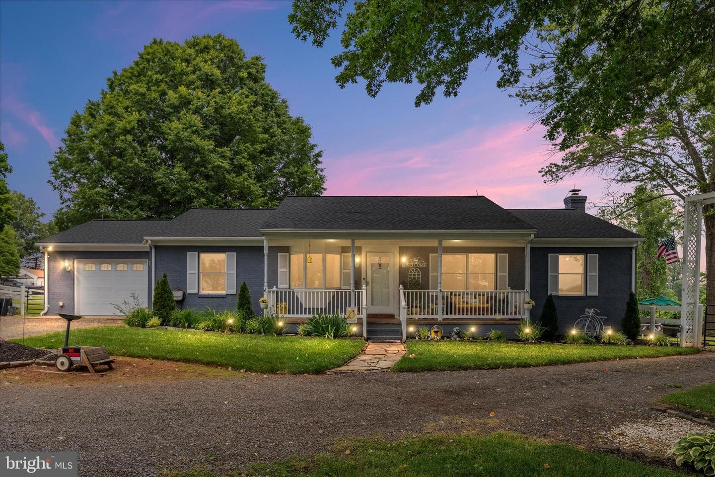 9189 Lees Ridge Road photo 1