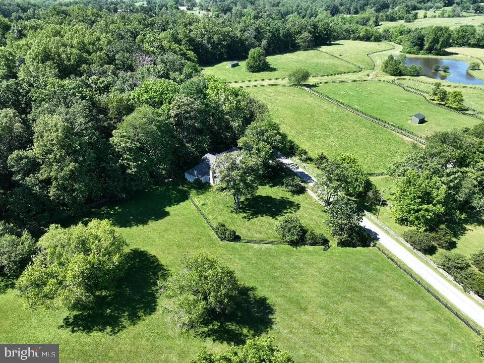 3167 Burrland Lane, The Plains