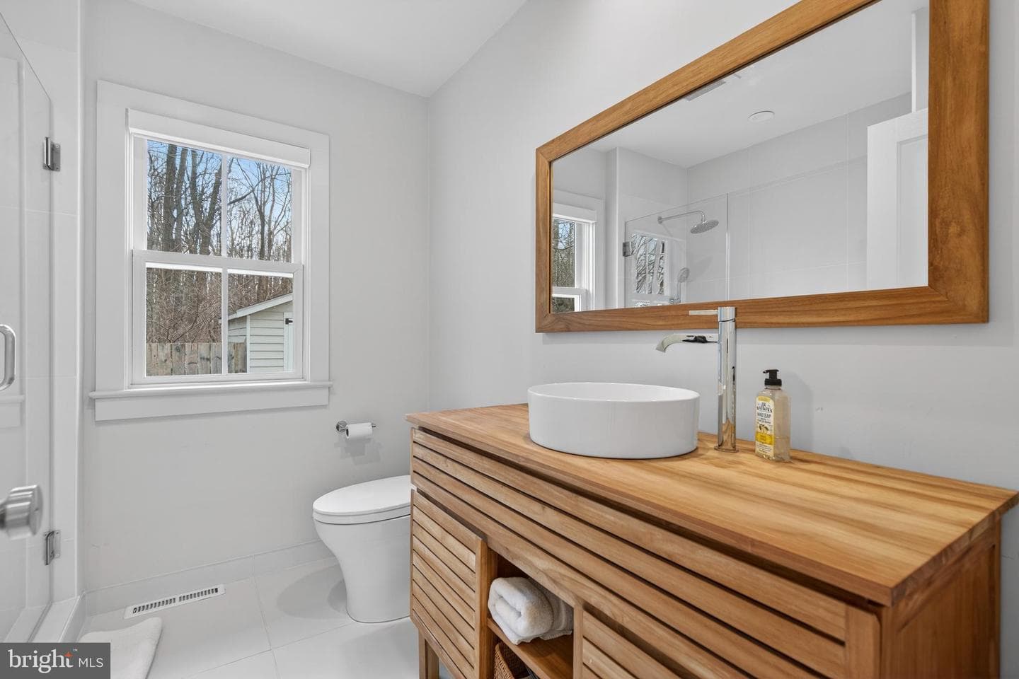 3167 Burrland Lane photo 23