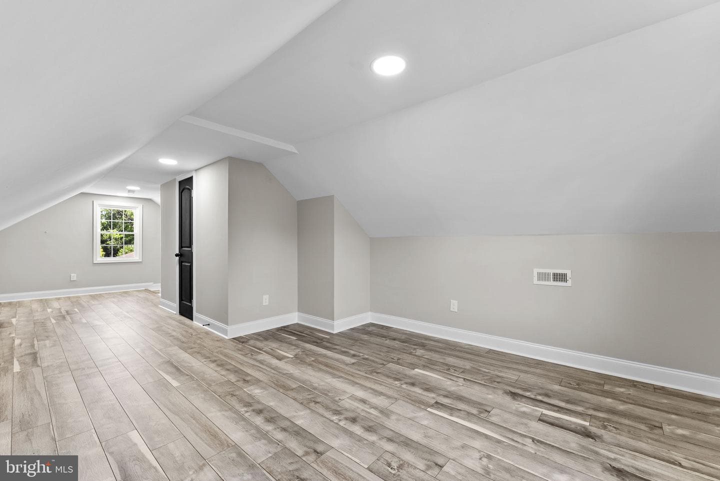 264 Monroe Street photo 38