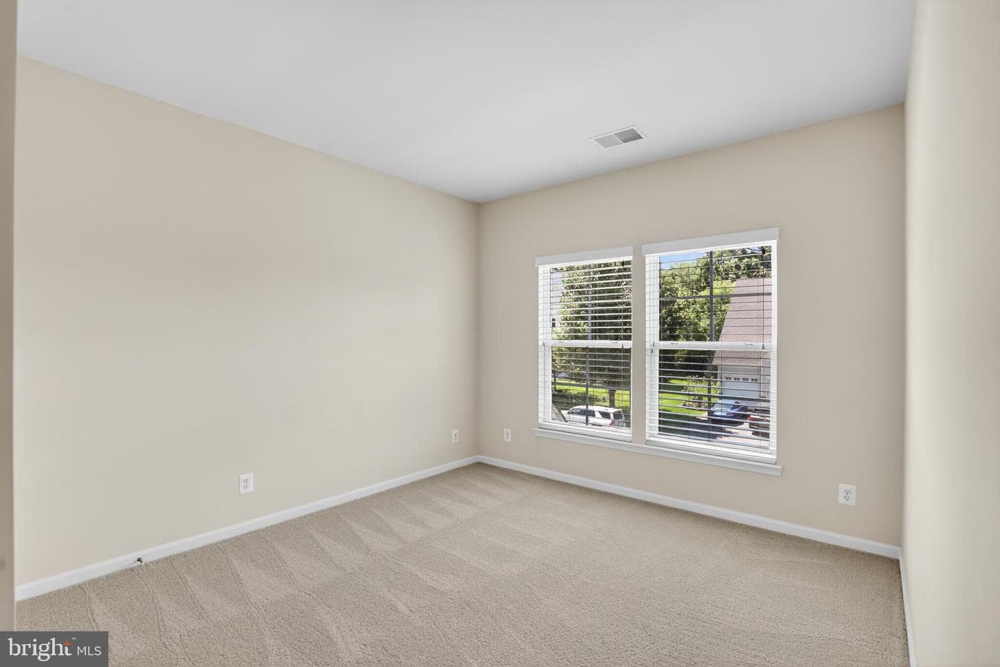 7153 Comrie Court photo 44
