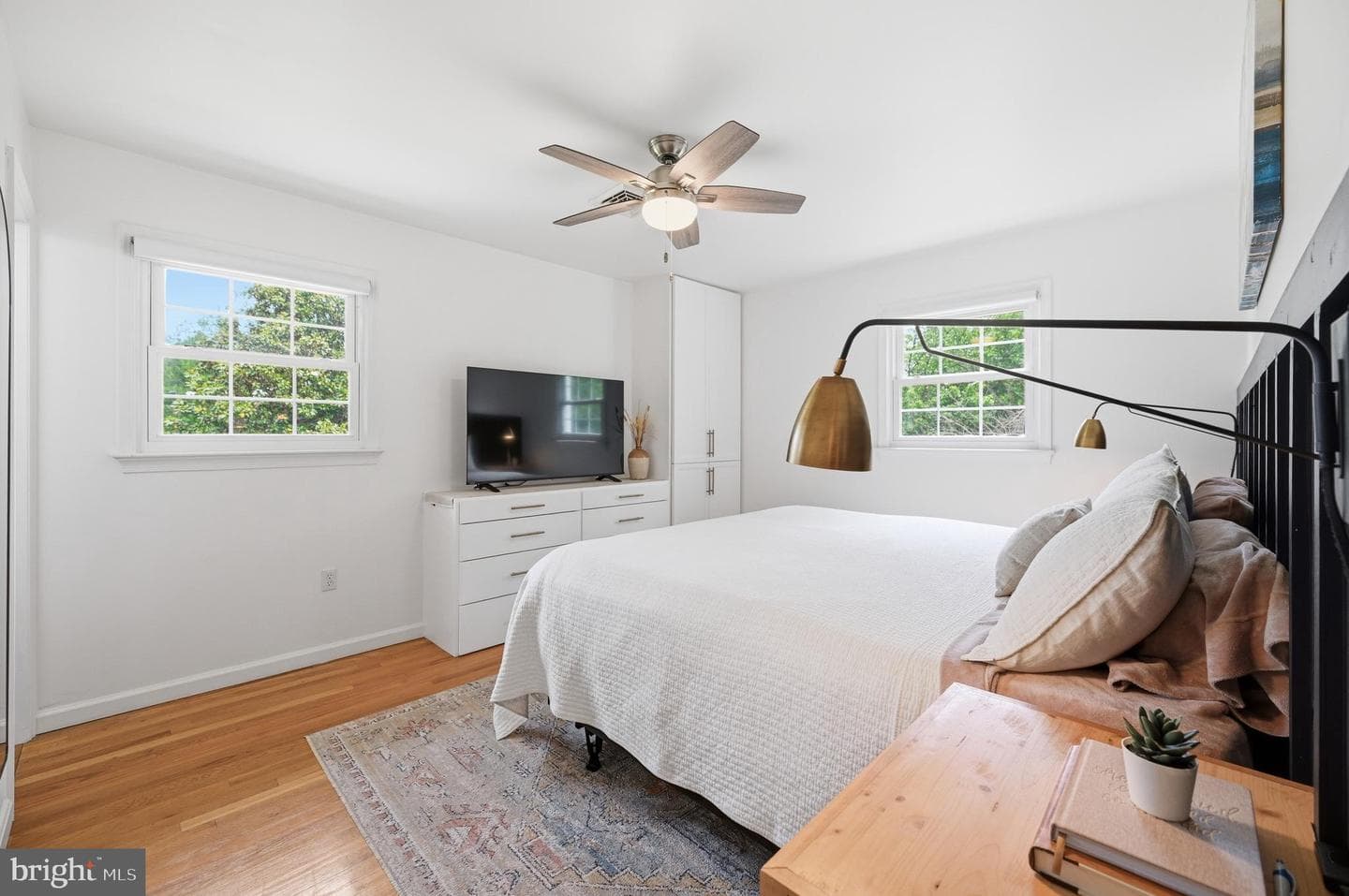 7473 Kennedy Road photo 11