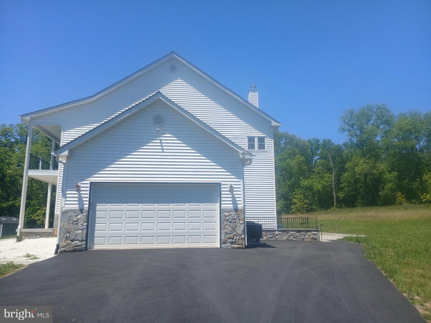 5201 Carolyns Way photo 38