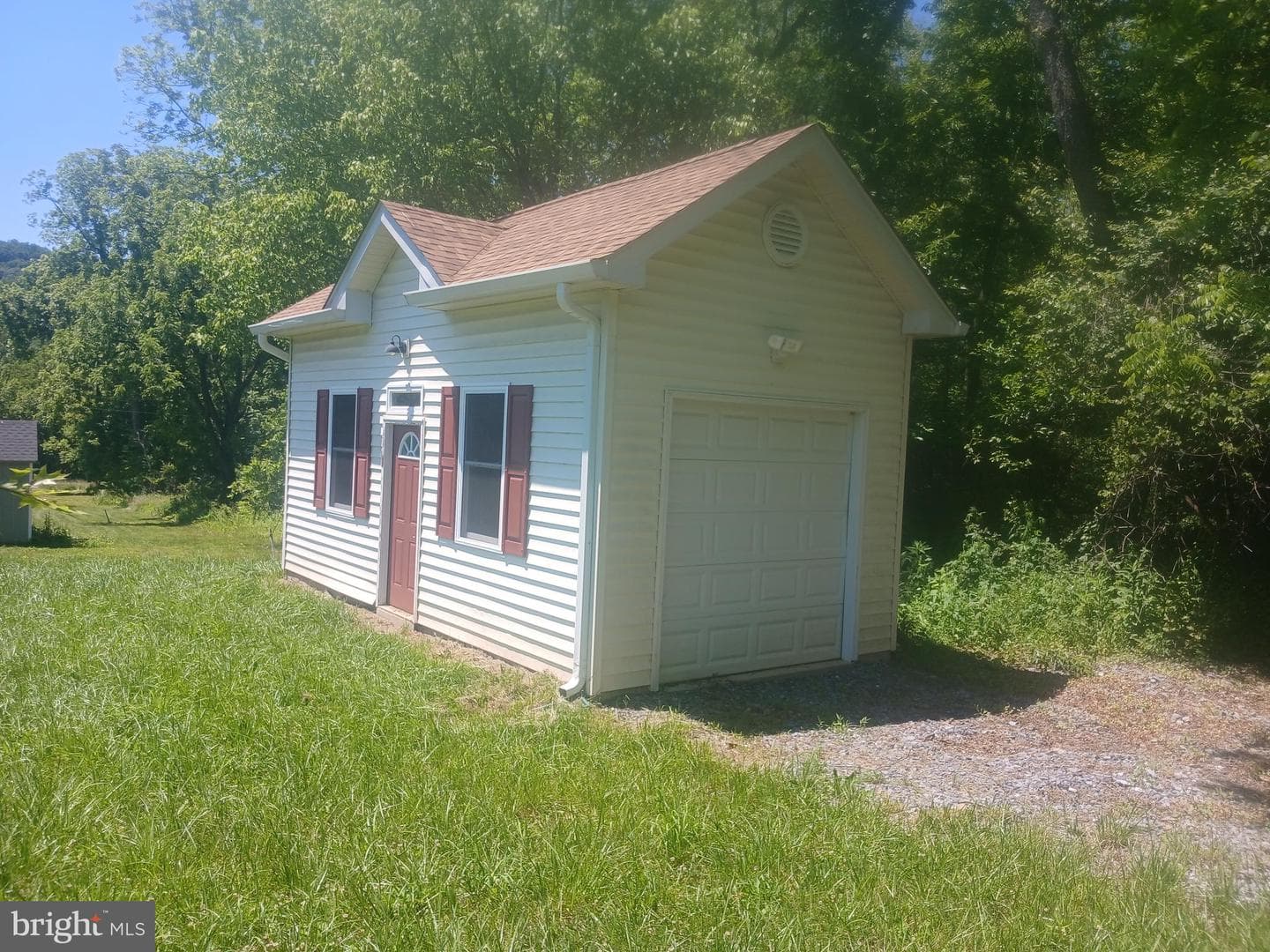 5201 Carolyns Way photo 50