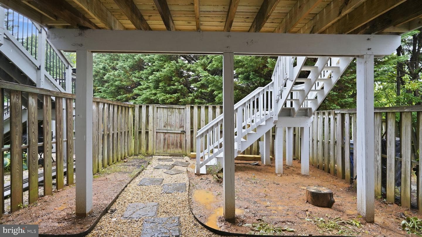 526 Highland Towne Lane photo 34