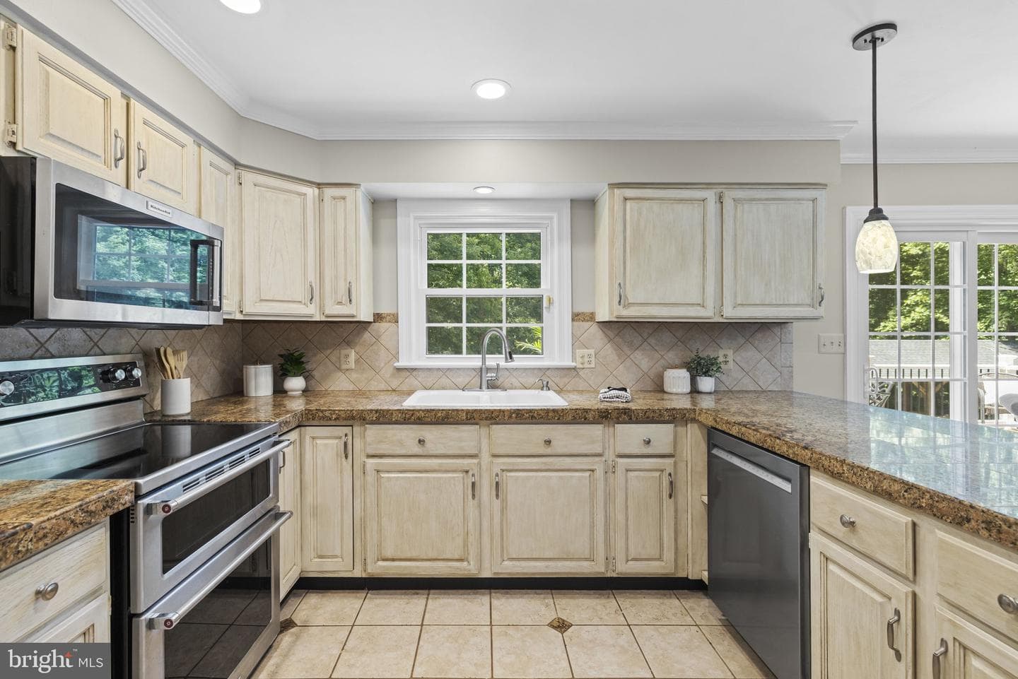 5032 Canter Lane photo 37
