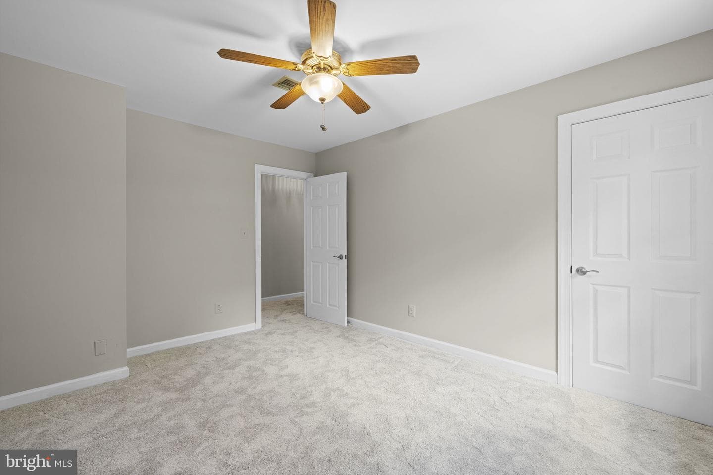 5032 Canter Lane photo 68
