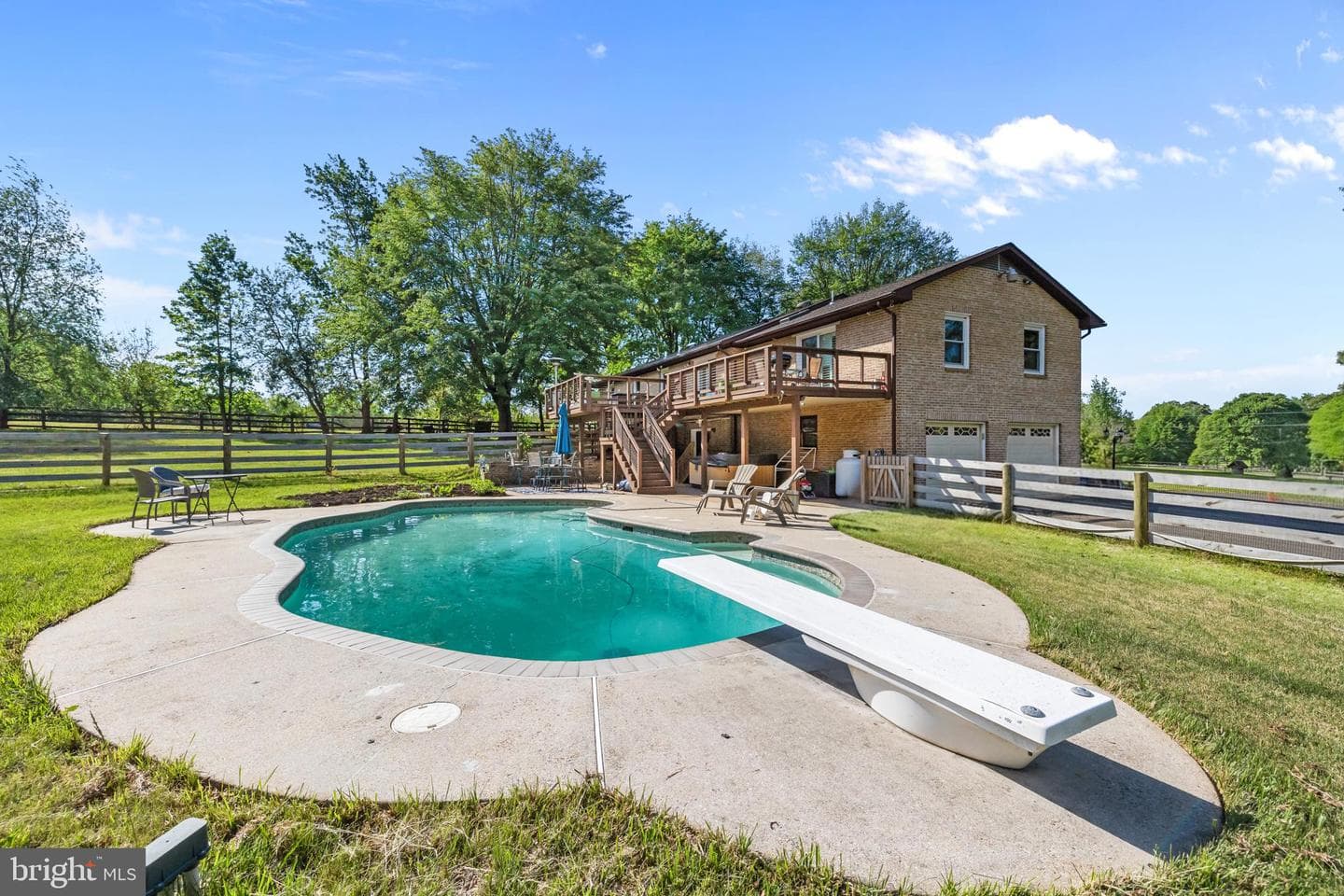 4300 Ringwood Road photo 50