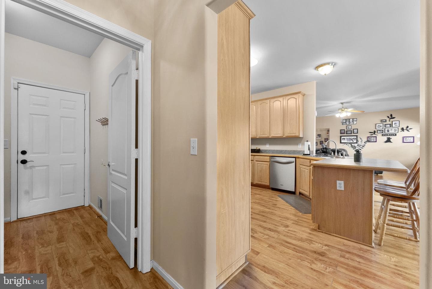700 Fox Chase Street photo 20