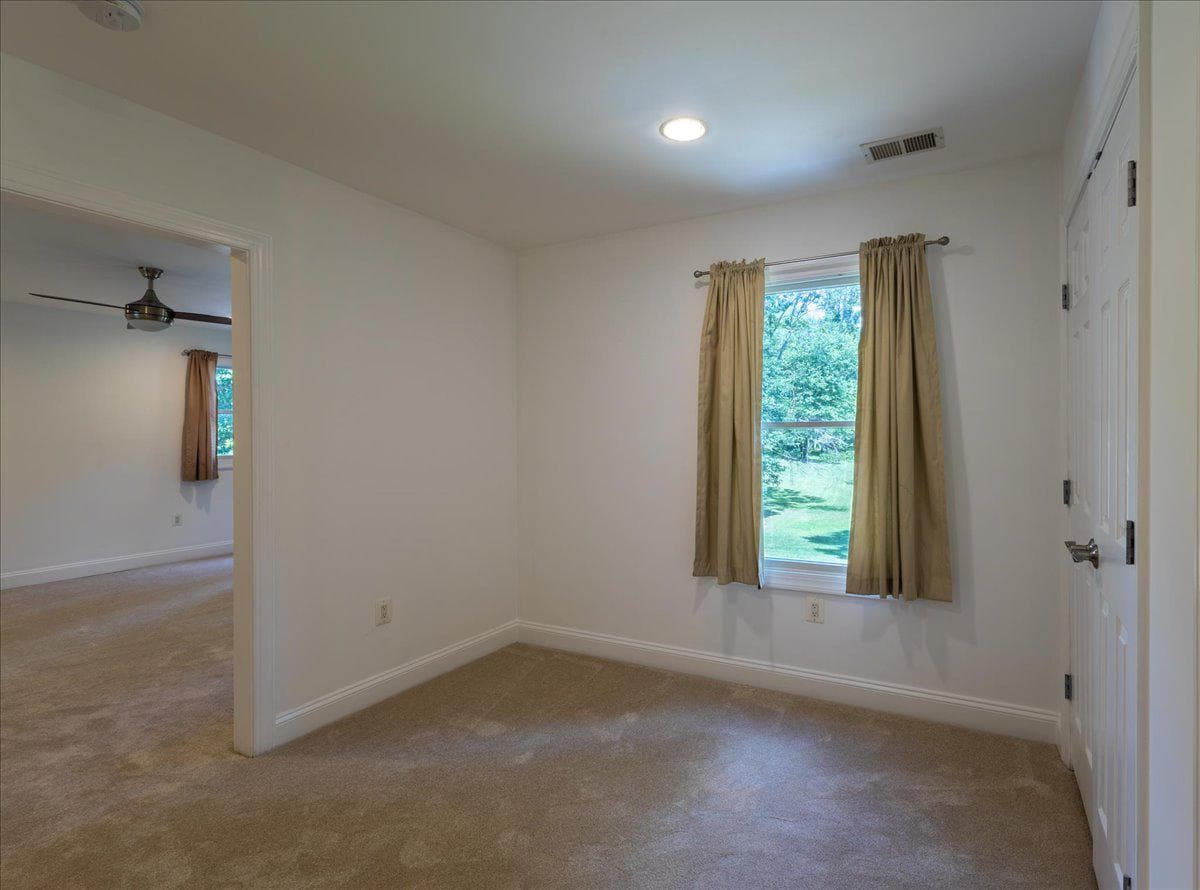 5202 Chase Lane photo 25