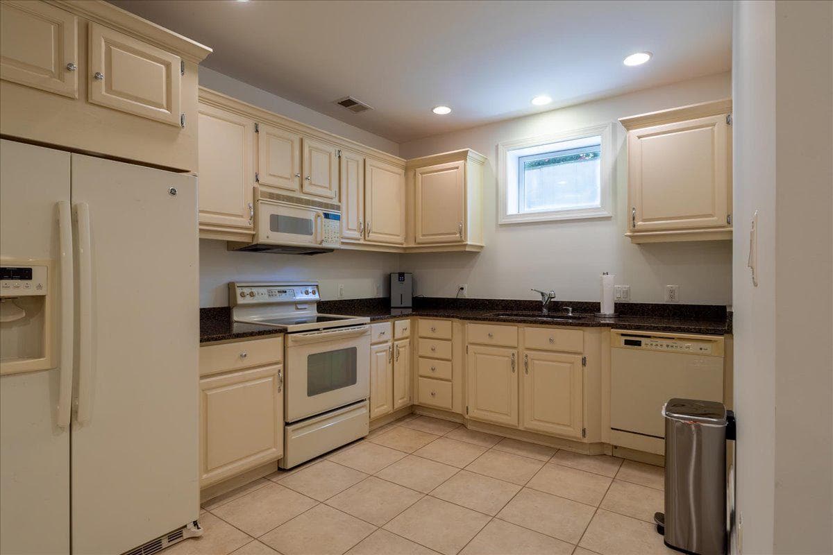 5202 Chase Lane photo 42