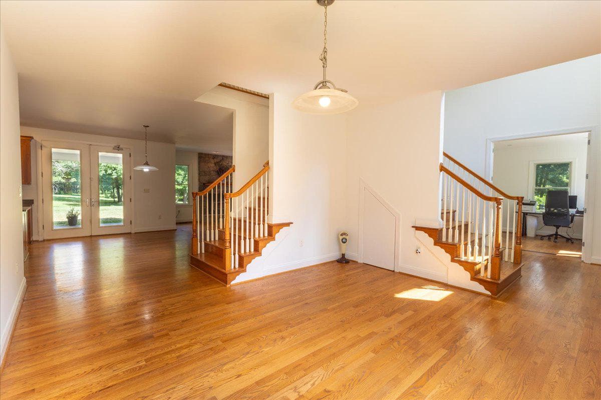 5202 Chase Lane photo 8