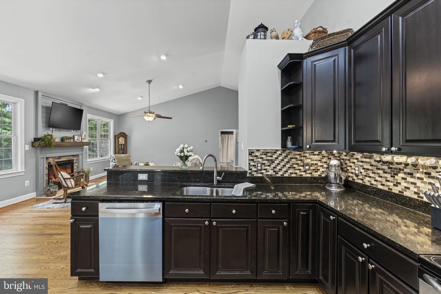 6688 Kelly Road photo 11