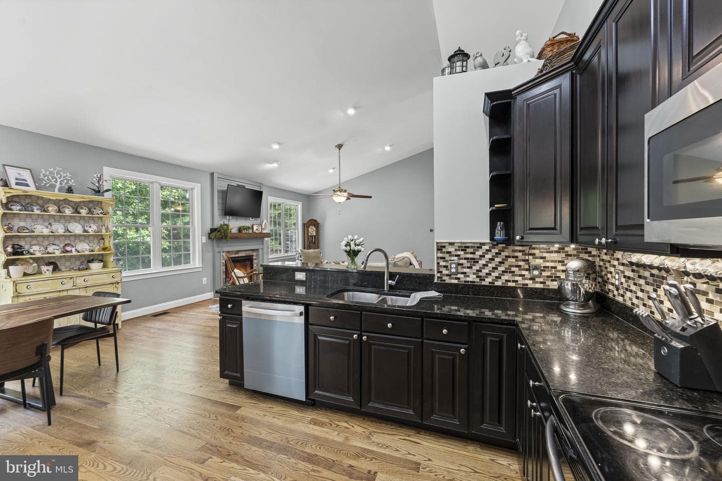 6688 Kelly Road photo 14