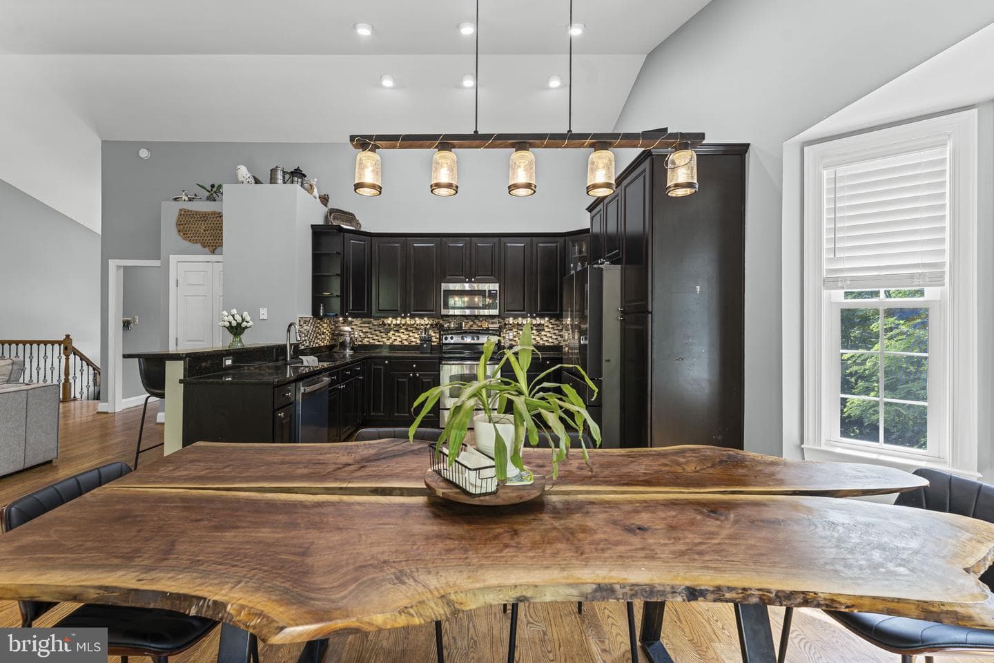 6688 Kelly Road photo 18