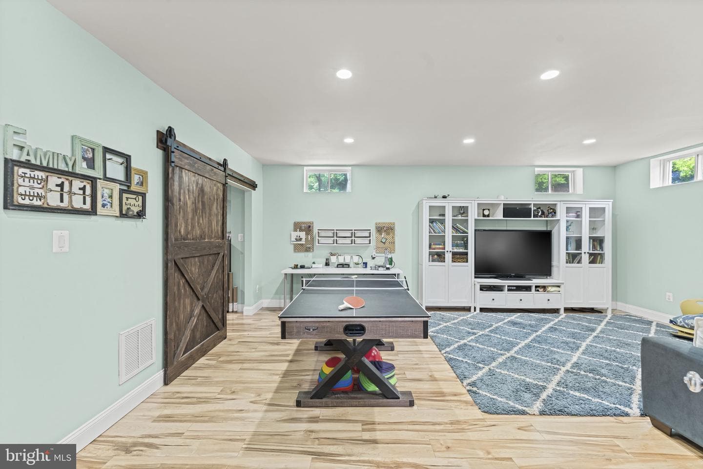 6688 Kelly Road photo 34