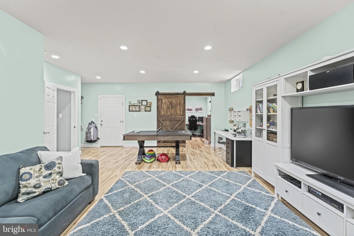 6688 Kelly Road photo 37