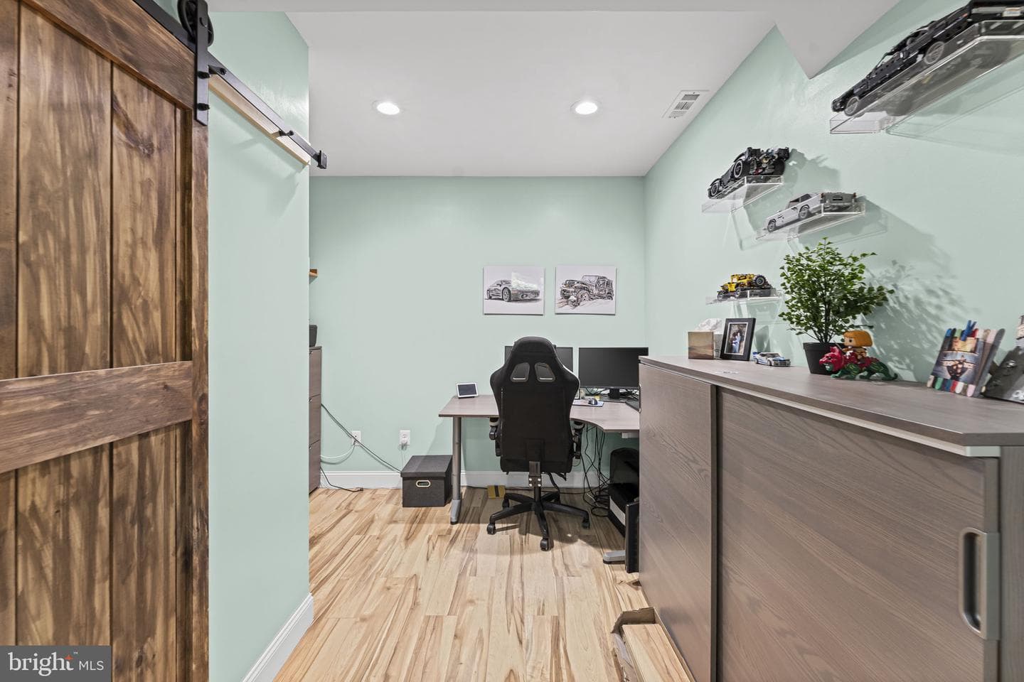 6688 Kelly Road photo 38
