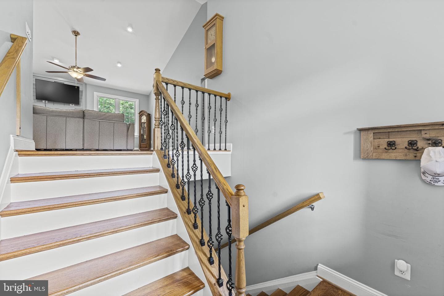 6688 Kelly Road photo 4