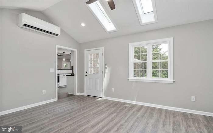 5383 Casanova Road photo 21