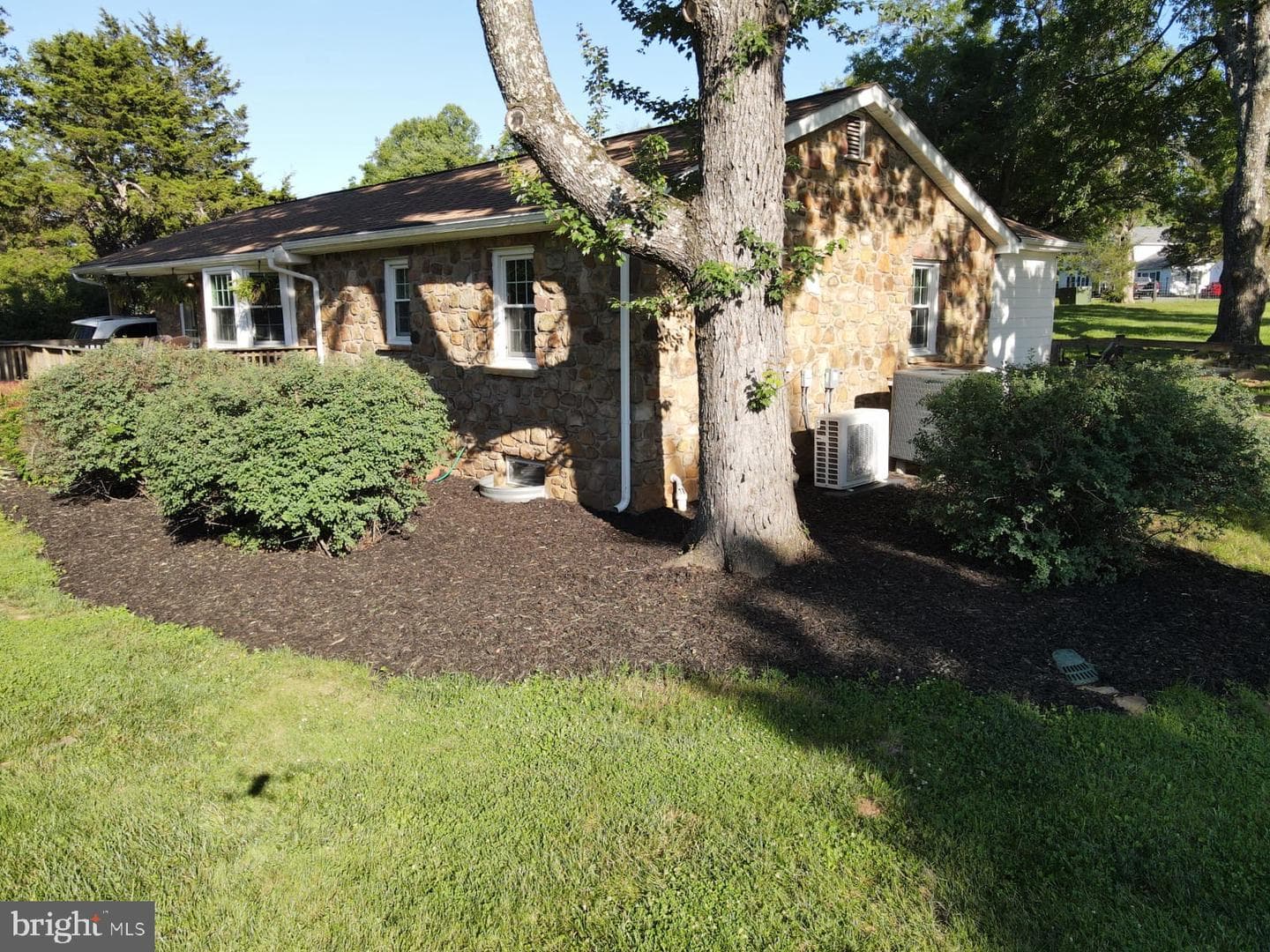 5383 Casanova Road photo 5