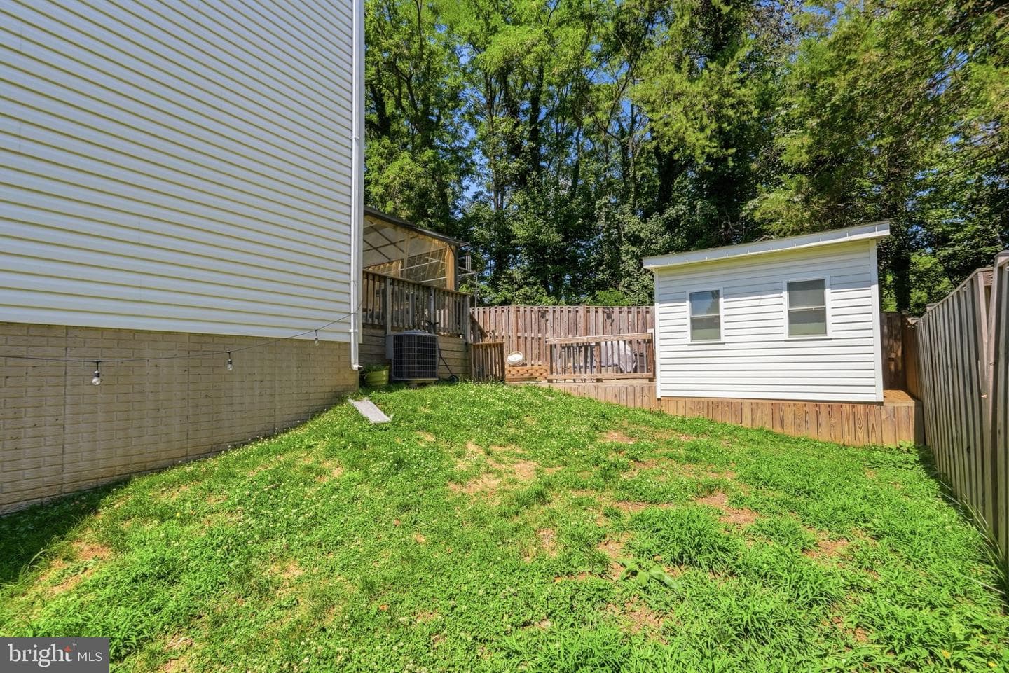 53 Sire Way photo 33