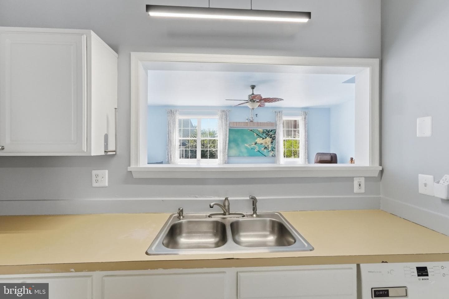 53 Sire Way photo 9