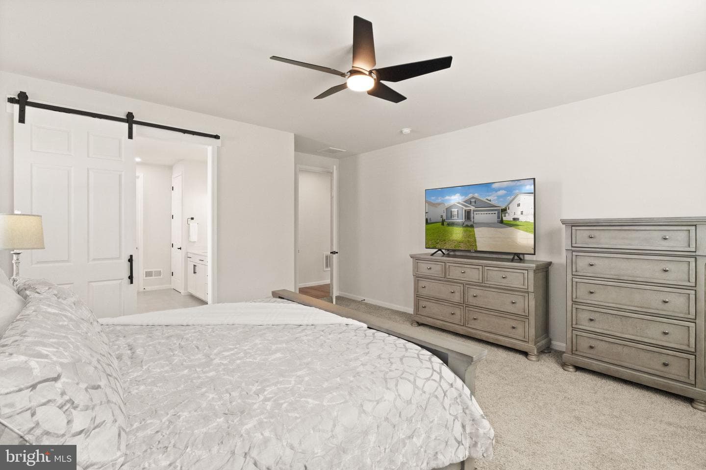5009 Gray Fox Drive photo 14
