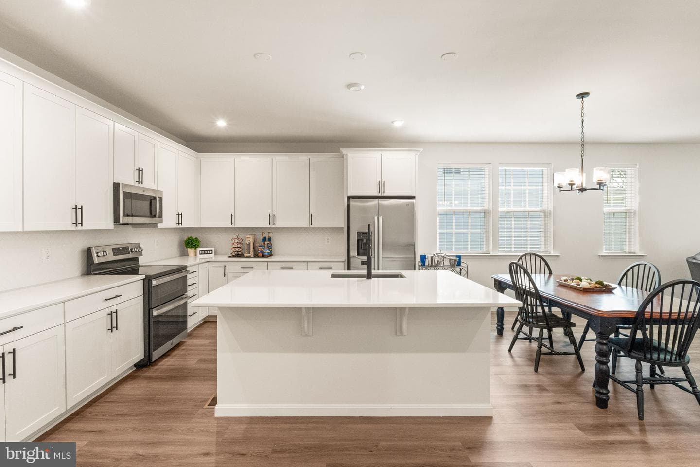 5009 Gray Fox Drive photo 4