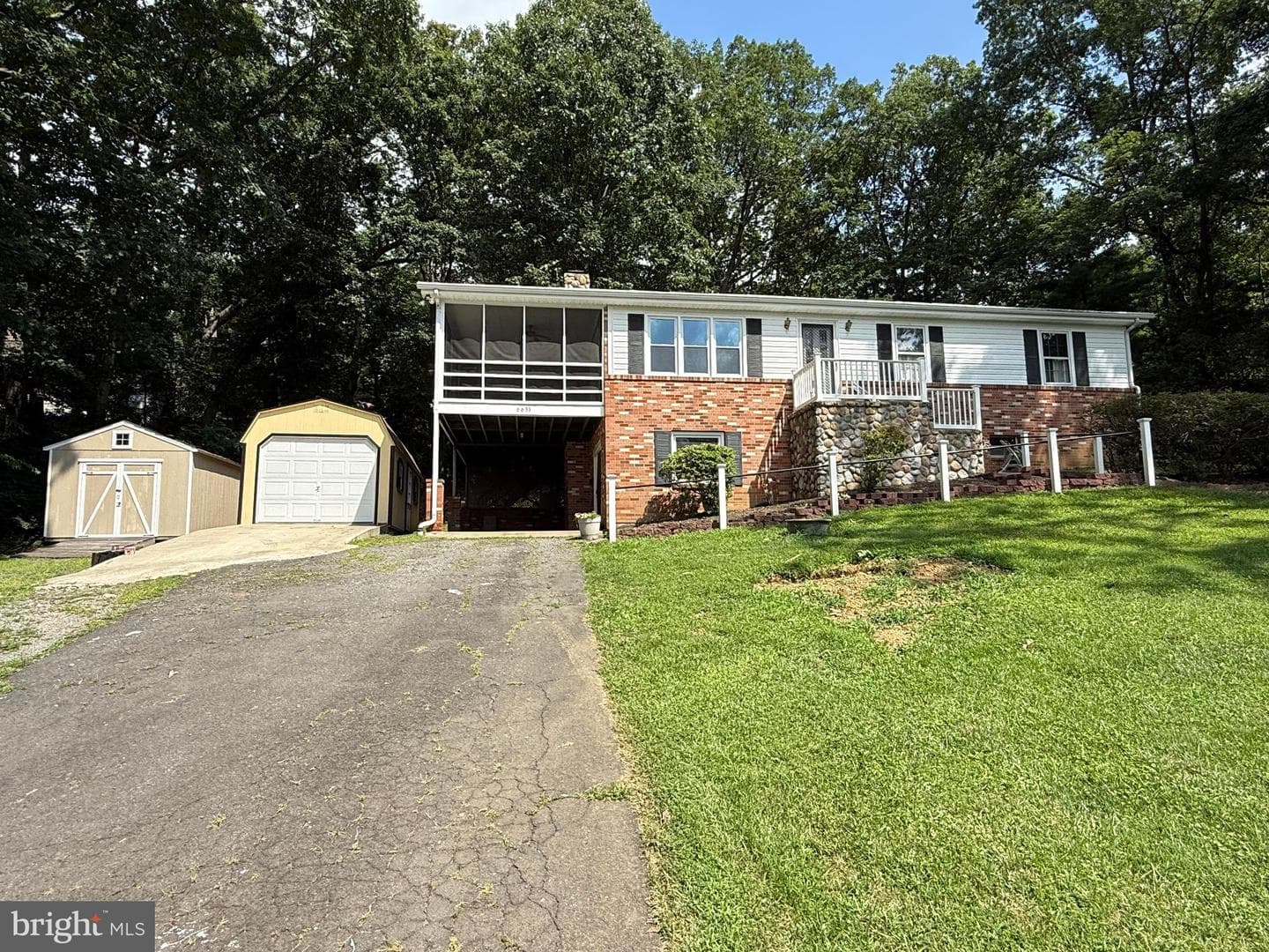 6633 Grays Mill Road photo 1