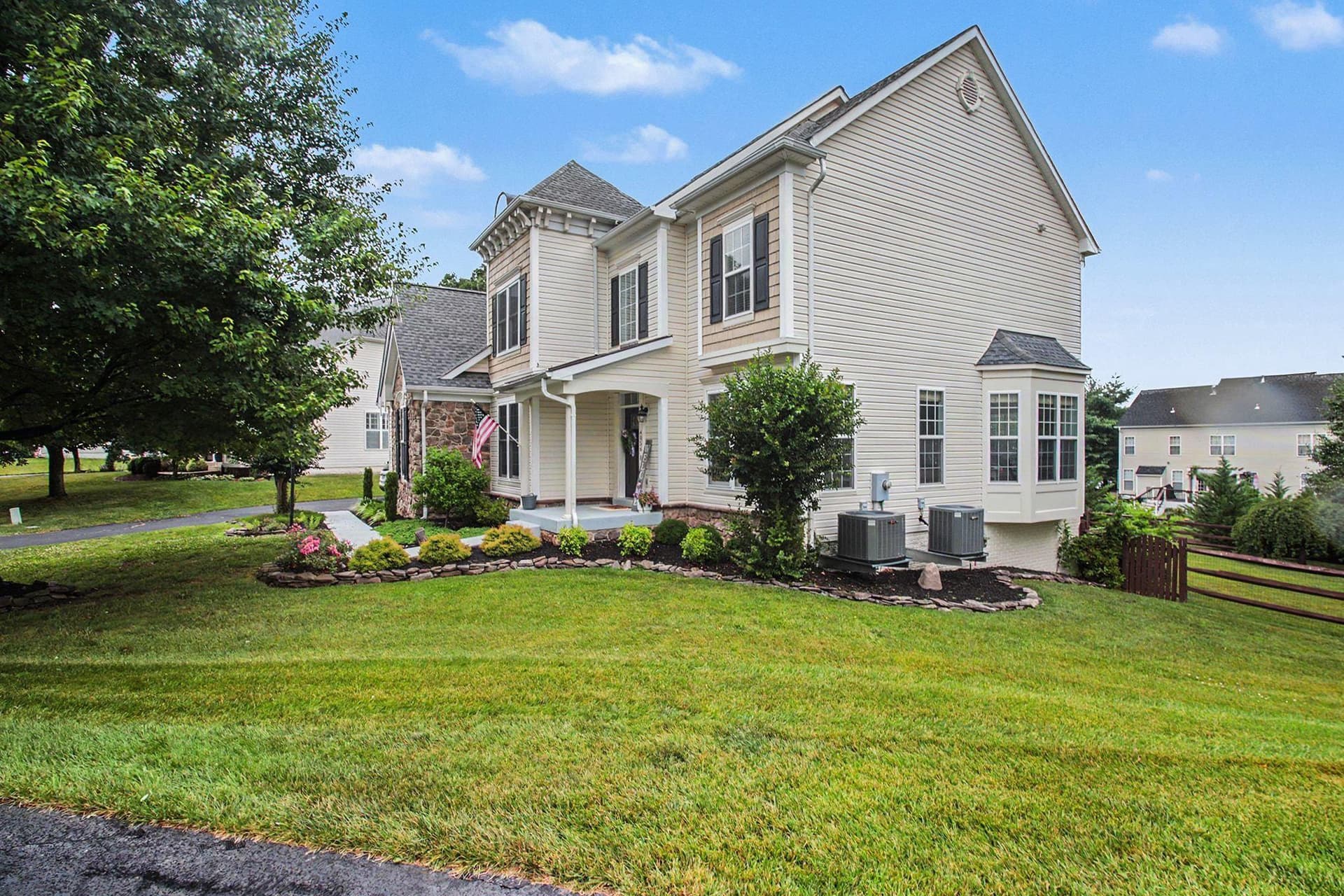 4056 Shrayer Court photo 3