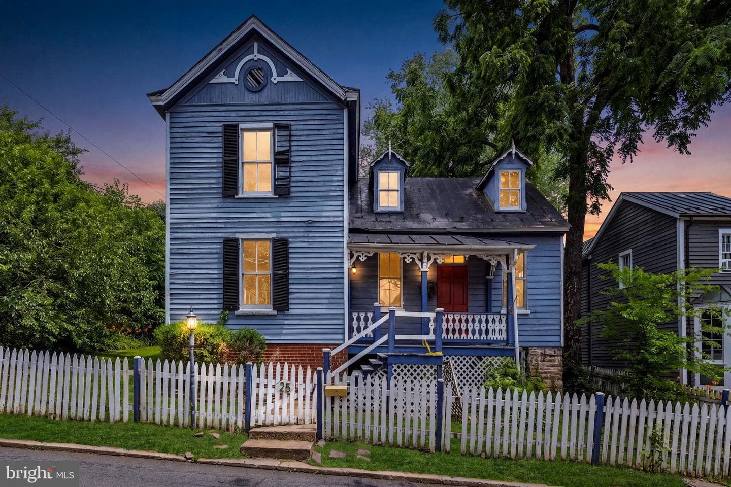 25 N 6th Street, Warrenton