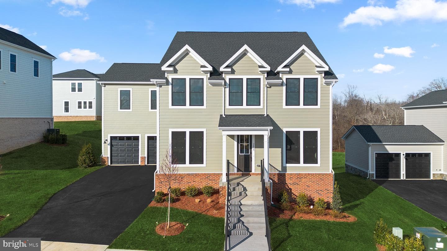2611 Blue Ridge Avenue, Marshall