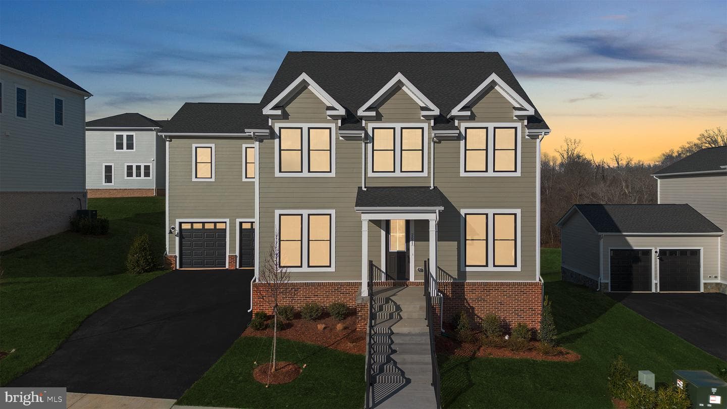 2611 Blue Ridge Avenue, Marshall