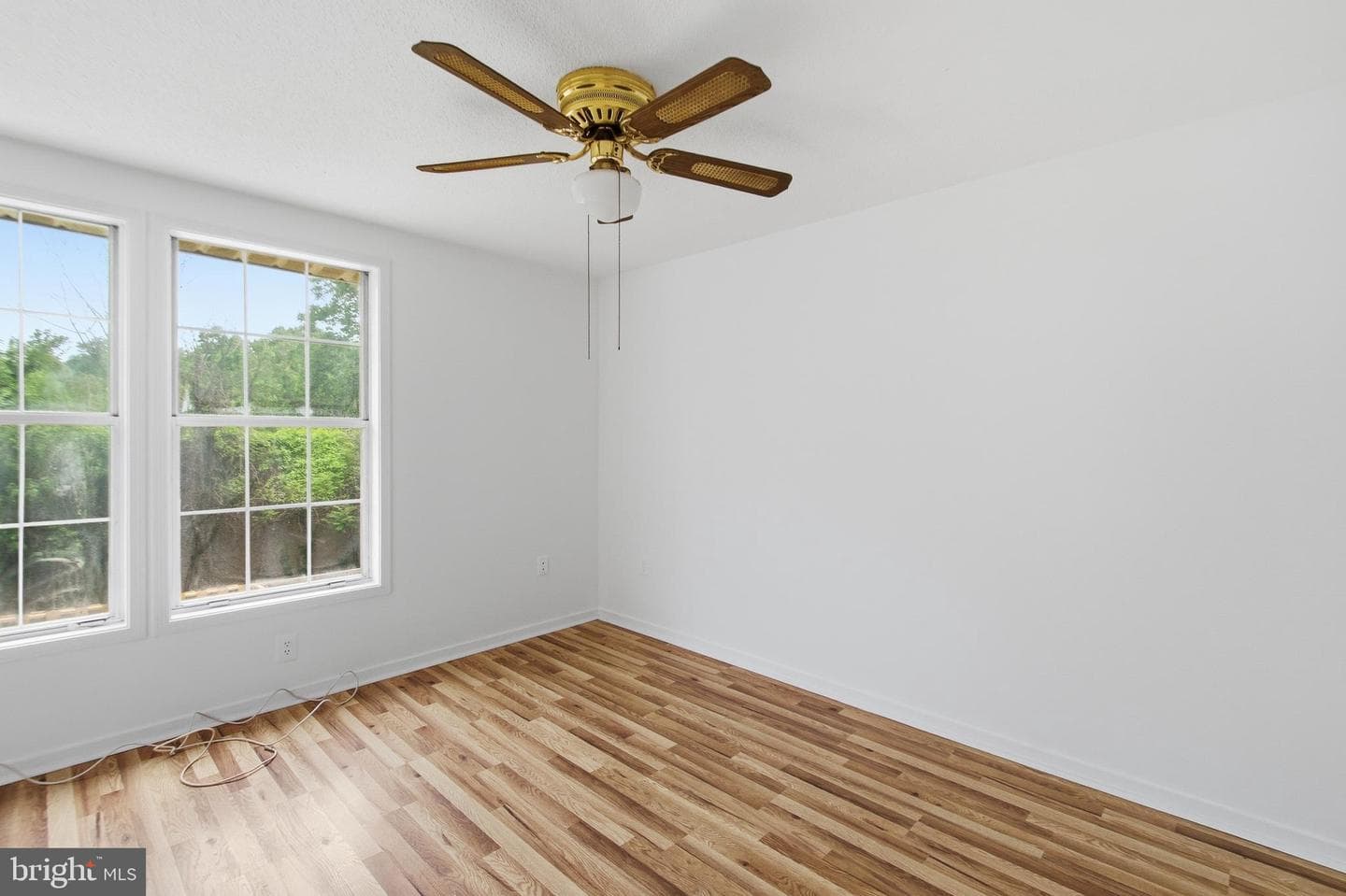 Oak Leaf Court photo 18