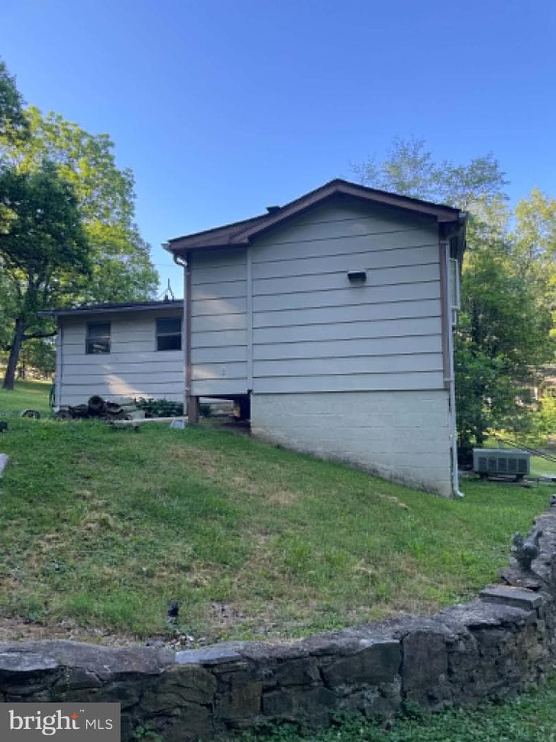 6040 Coon Tree Road photo 4