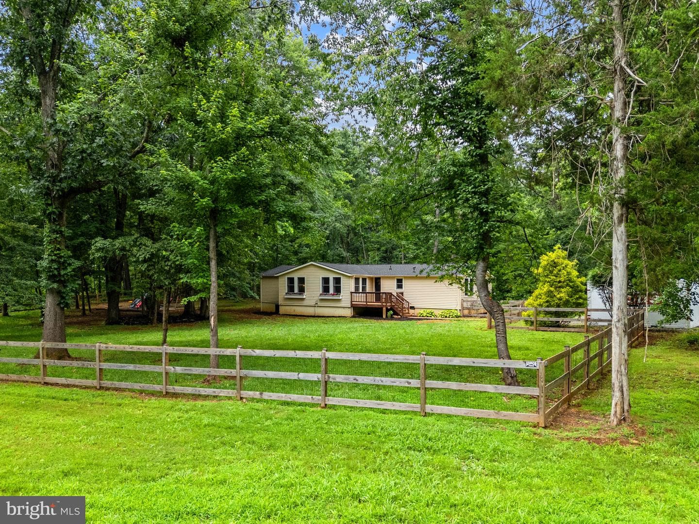 9448 Green Road photo 3
