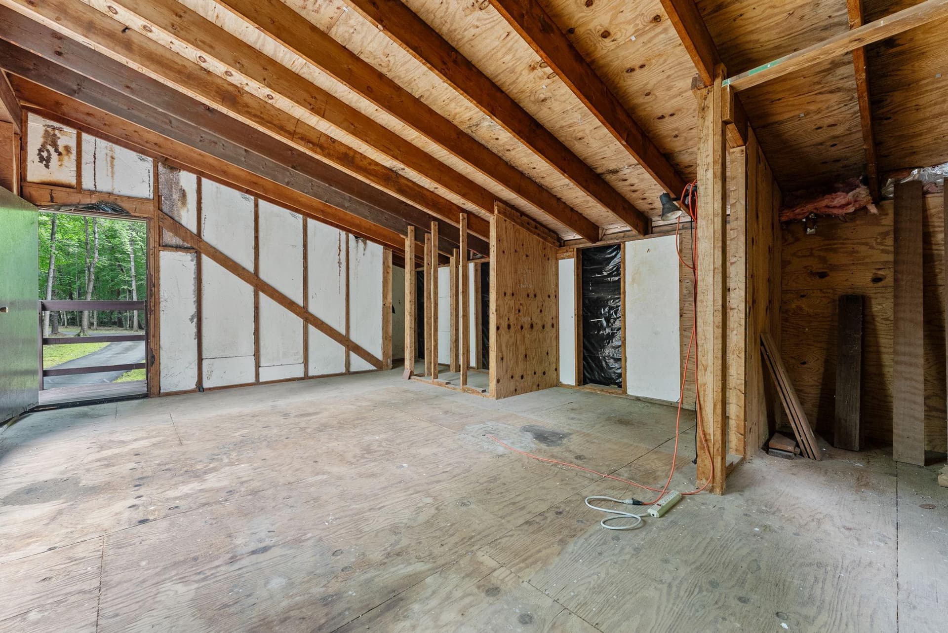 9914 Crest Court photo 75