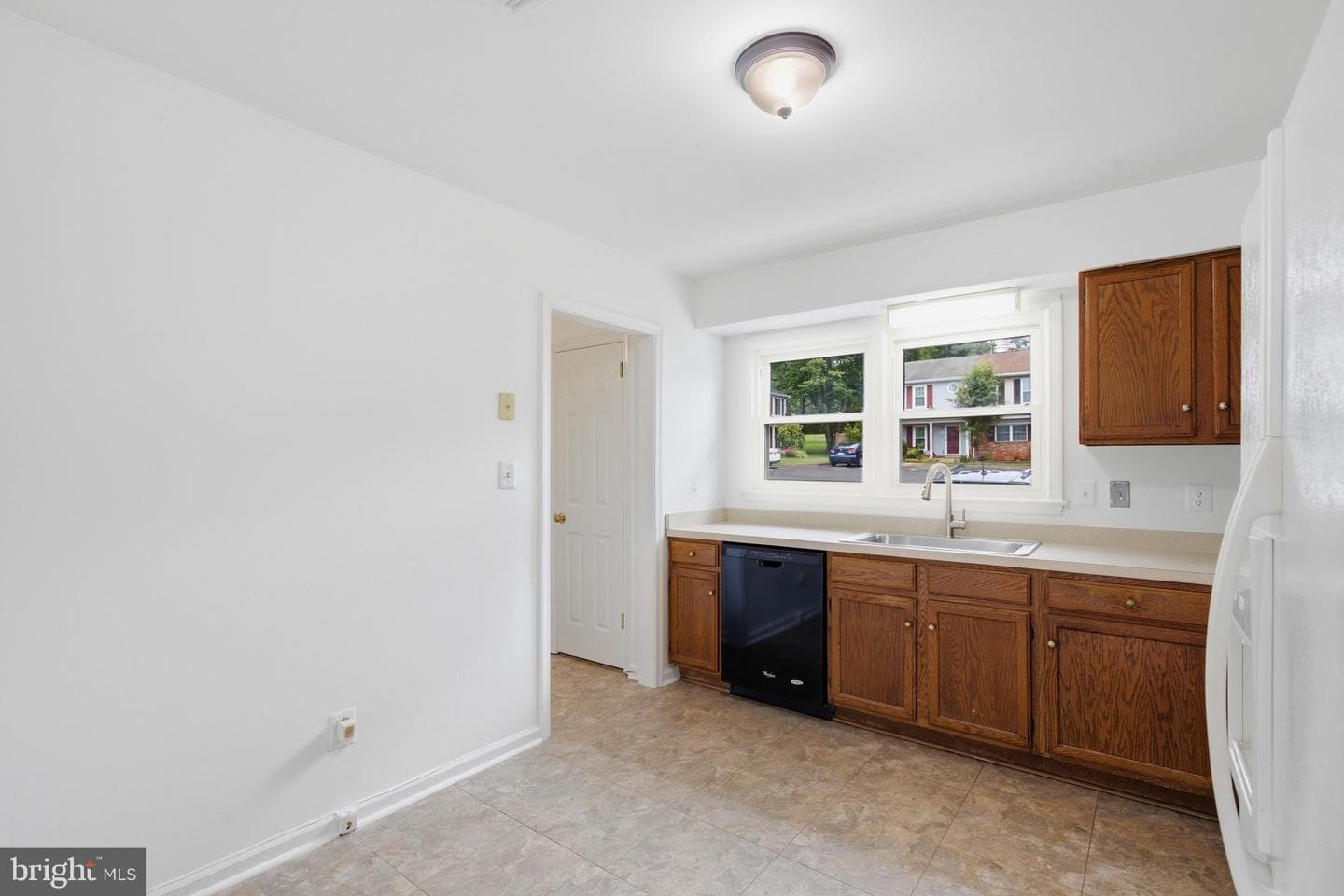 440 Ridge Court photo 10