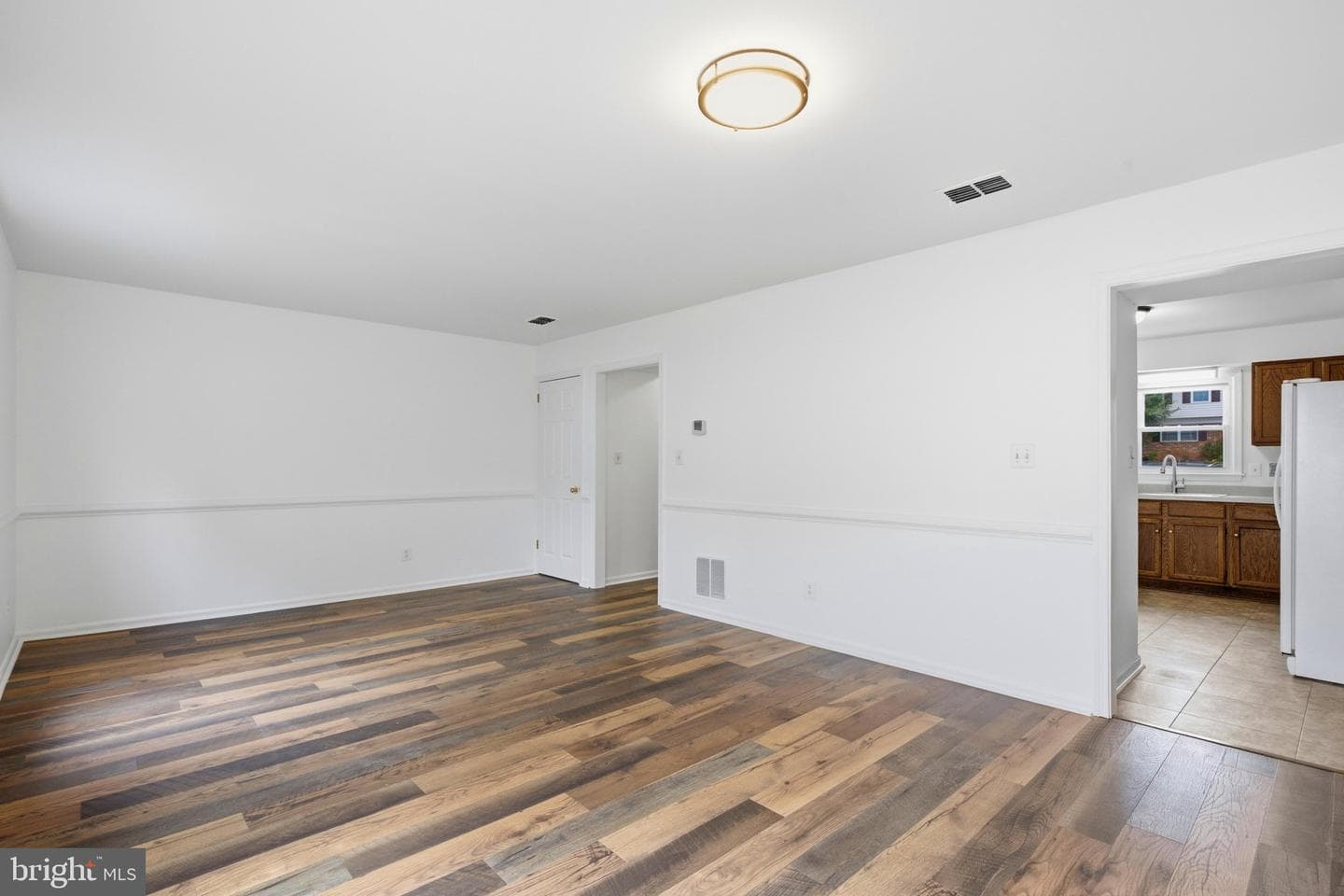440 Ridge Court photo 8