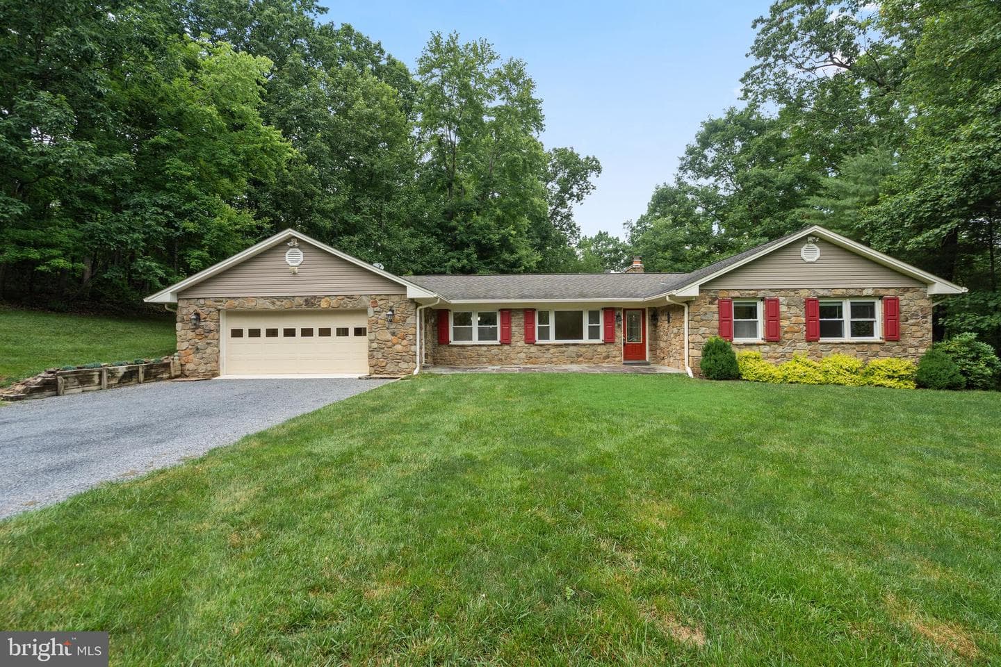 9808 Timber Heights, Marshall