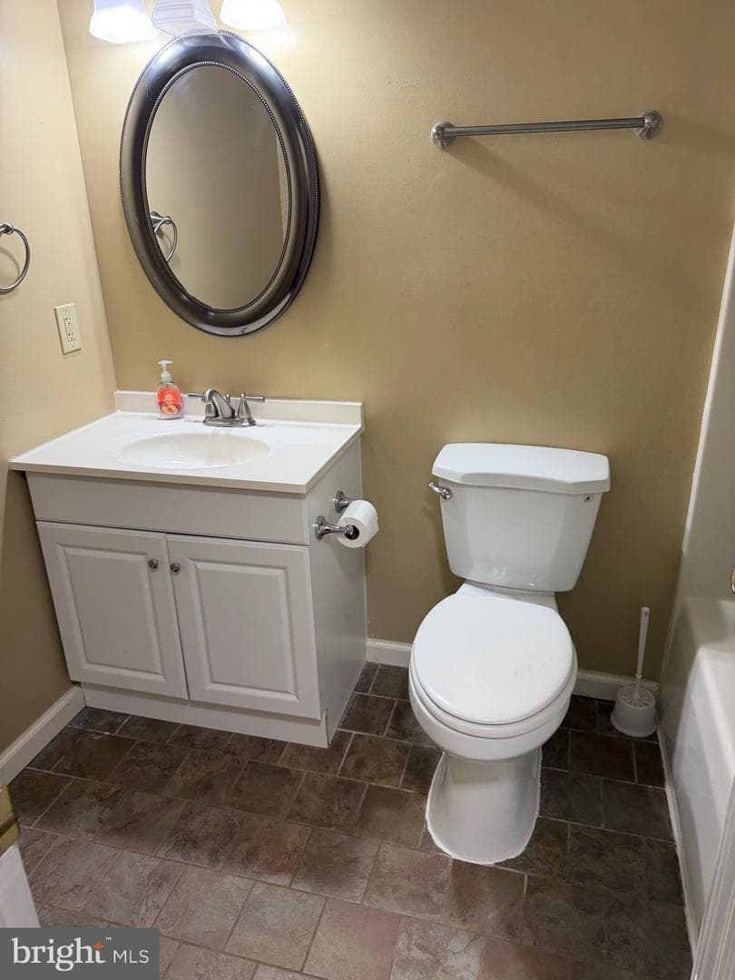 6391 Waterdale Court photo 23